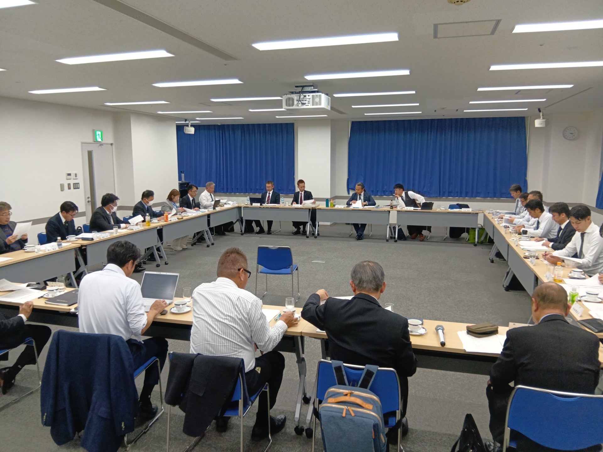 第４回理事会が開催されました。